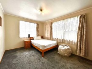 room 2499421483_10162852043714470_5620816868847113833_n