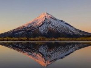 79831_new-zealand-new-plymouth-mt-taranaki-pouakai-tarns-credit-jeremy-beckers-2100x1100__scalemaxwidthwziwodbd_ths