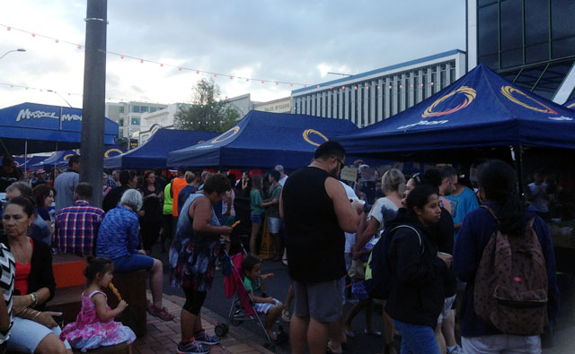 第10回 ２歳児とナイトマーケットに出かけたら・・・