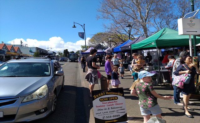 Howick Saturday Market