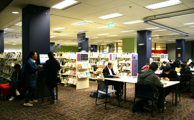 ニュージーランドで図書館を利用していますか？