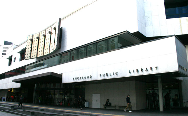 library02