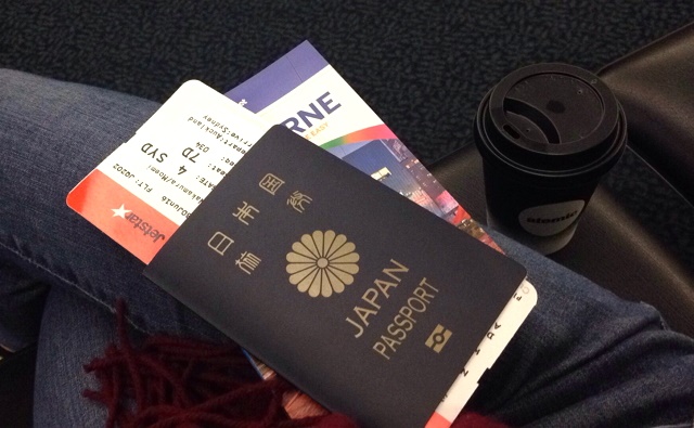 飛行機のチケットを安く買うコツ